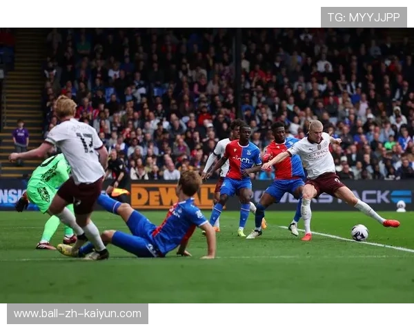 德布劳内脚后跟助攻哈兰德补射建功